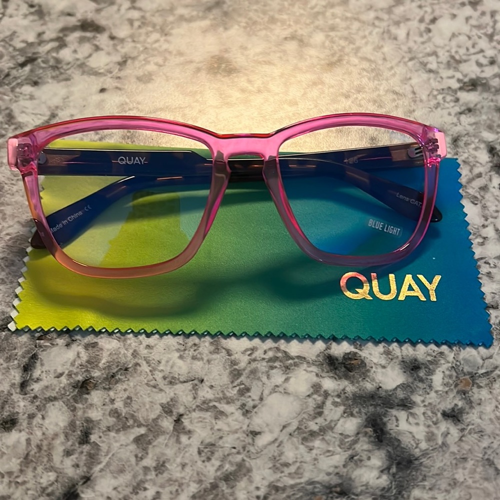 QUAY Blue Light glasses